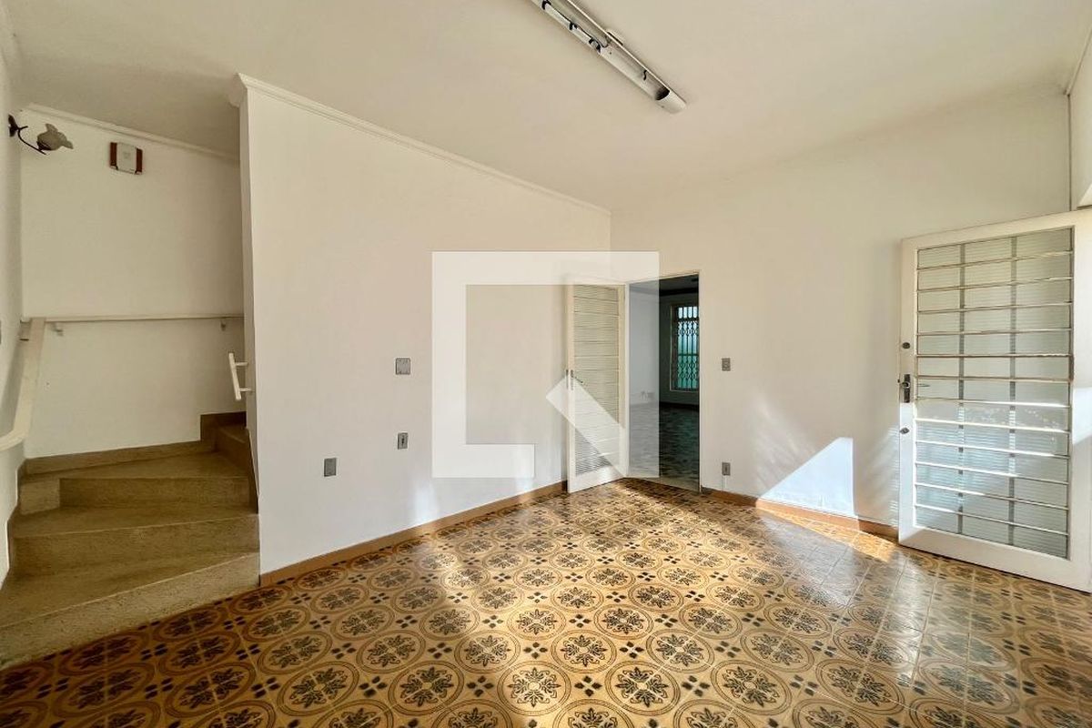 Casa à Venda - Bosque, 3 Quartos,  328 m2 em , Campinas - sp | SoloBR