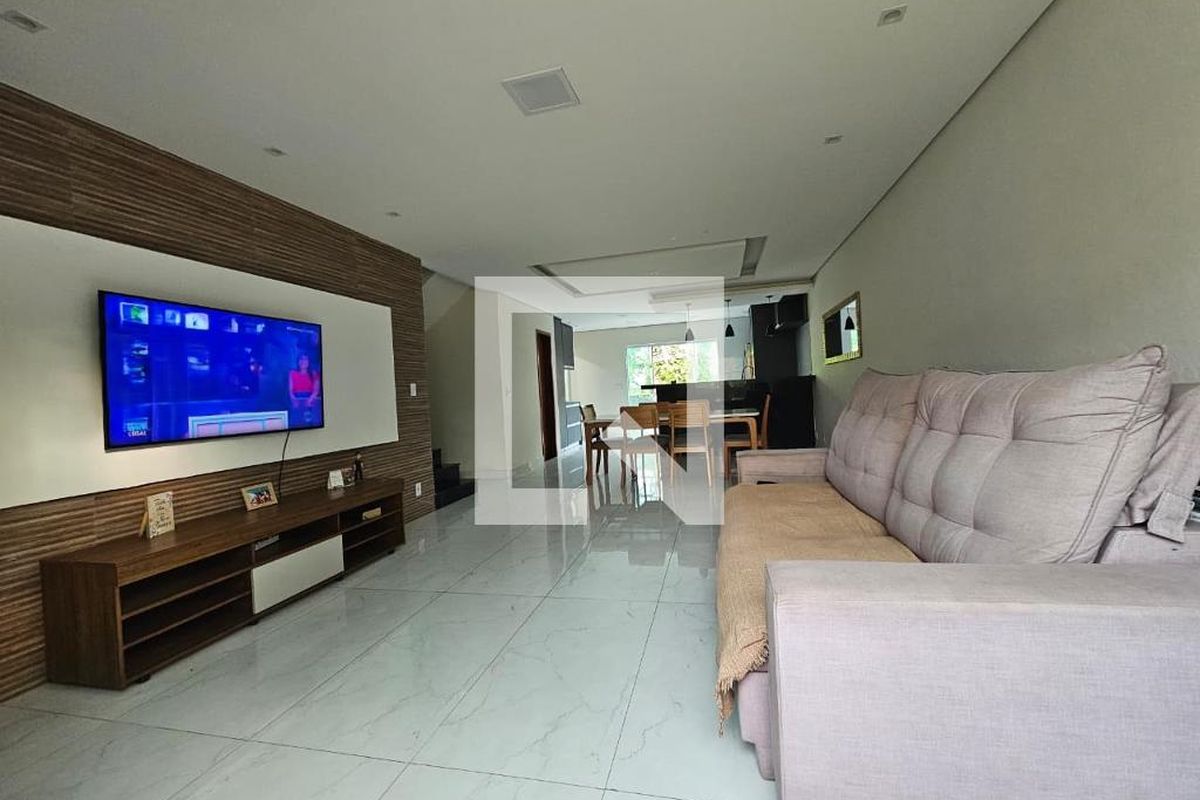 Casa, 3 quartos, 161 m² - Foto 1