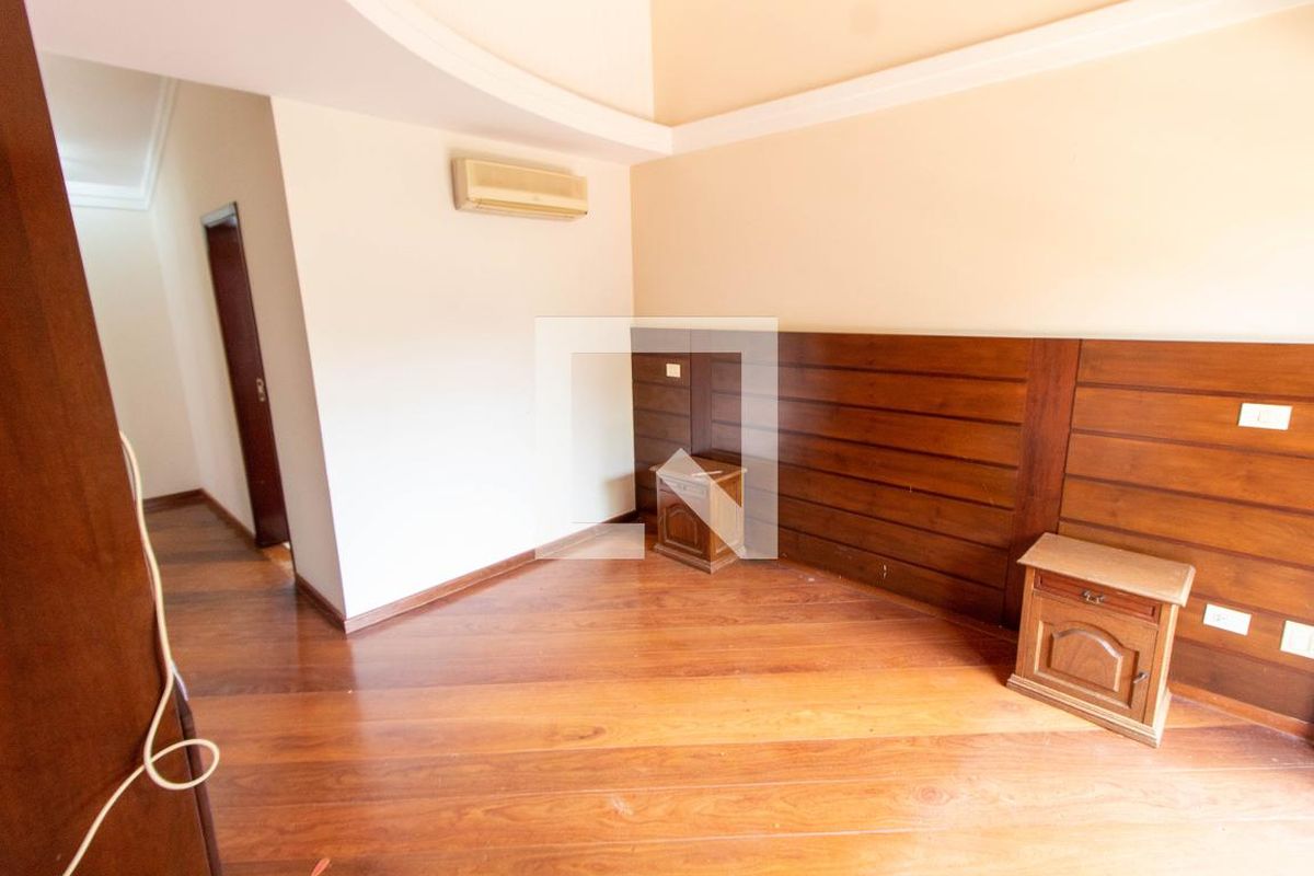 Casa à Venda - Lot. Alphaville Campinas, 4 Quartos,  370 m2 em , Campinas - sp | SoloBR