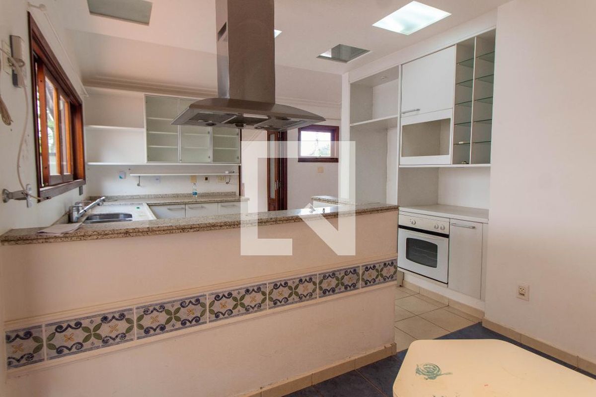 Casa à Venda - Lot. Alphaville Campinas, 4 Quartos,  370 m2 em , Campinas - sp | SoloBR