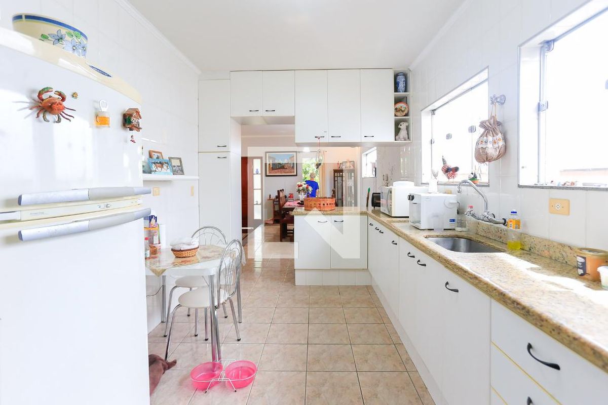 Casa, 4 quartos, 410 m² - Foto 48