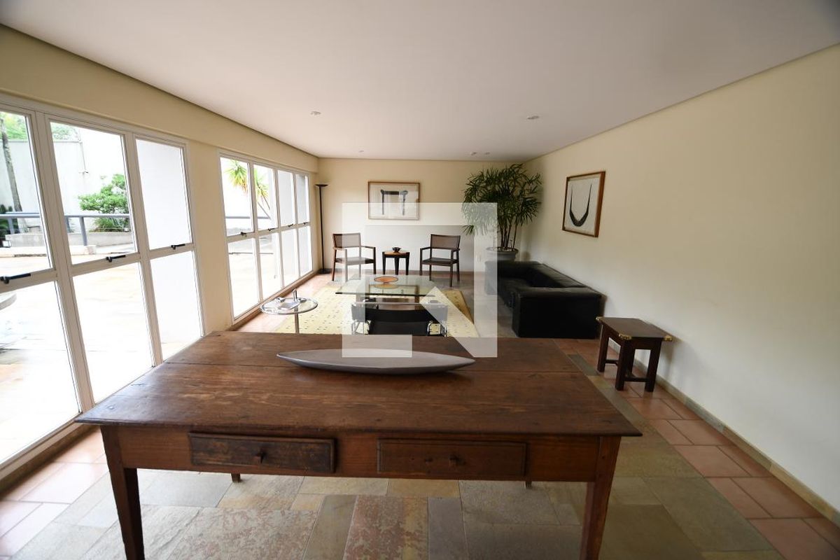Apartamento à Venda - Jardim Flamboyant, 4 Quartos,  226 m2 em , Campinas - sp | SoloBR