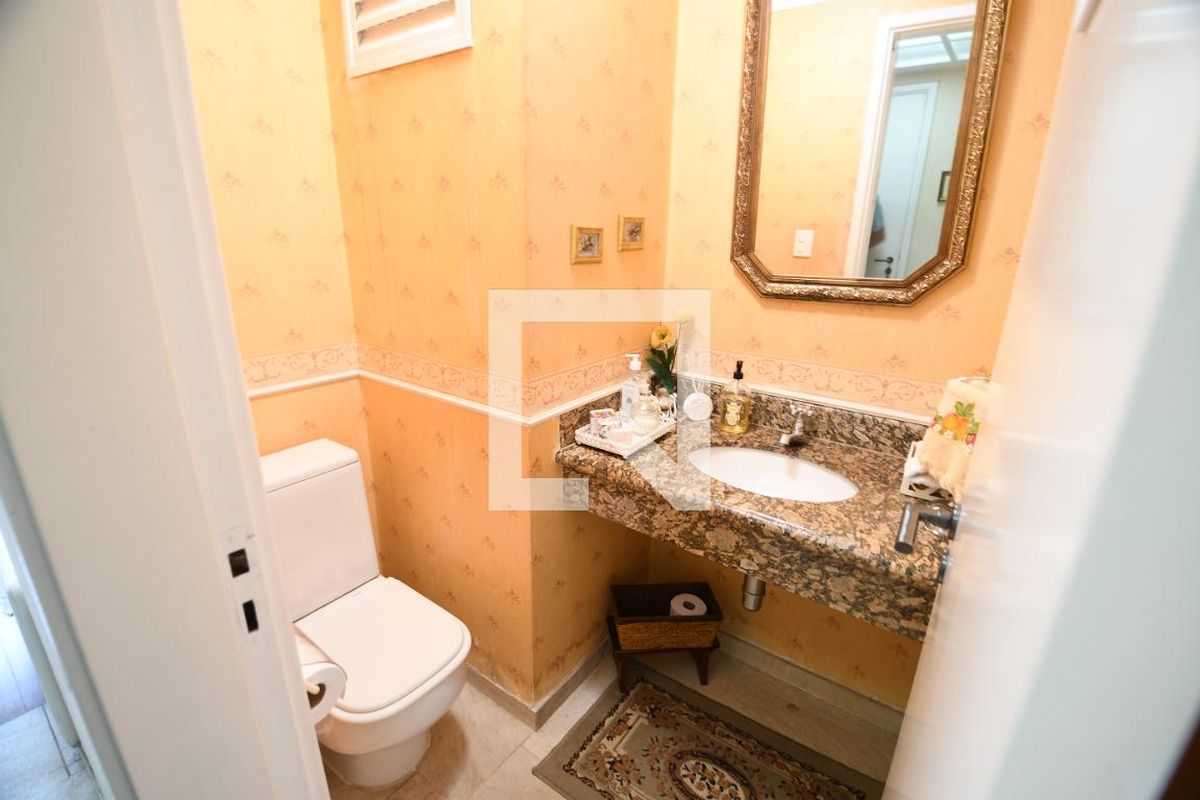 Apartamento à Venda - Jardim Flamboyant, 4 Quartos,  226 m2 em , Campinas - sp | SoloBR
