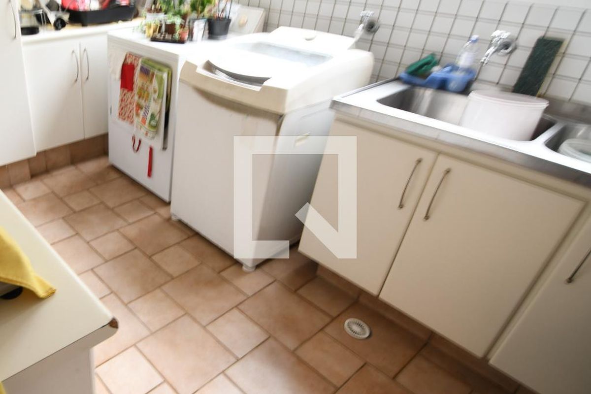 Apartamento à Venda - Jardim Flamboyant, 4 Quartos,  226 m2 em , Campinas - sp | SoloBR