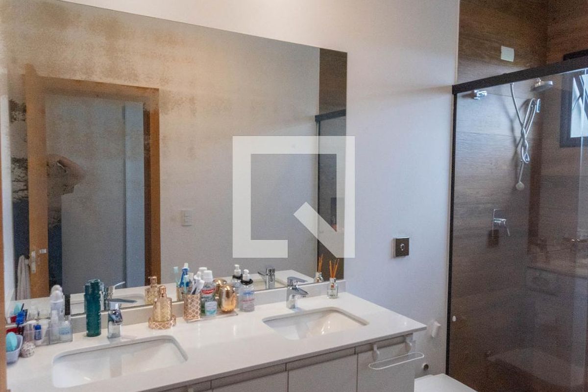 Casa à Venda - Swiss Park, 3 Quartos,  200 m2 em , Campinas - sp | SoloBR