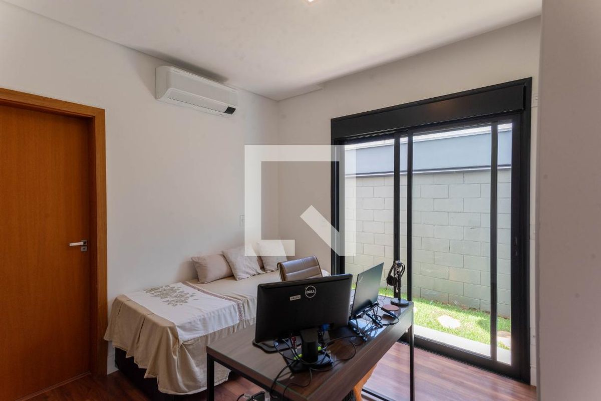 Casa à Venda - Swiss Park, 3 Quartos,  200 m2 em , Campinas - sp | SoloBR