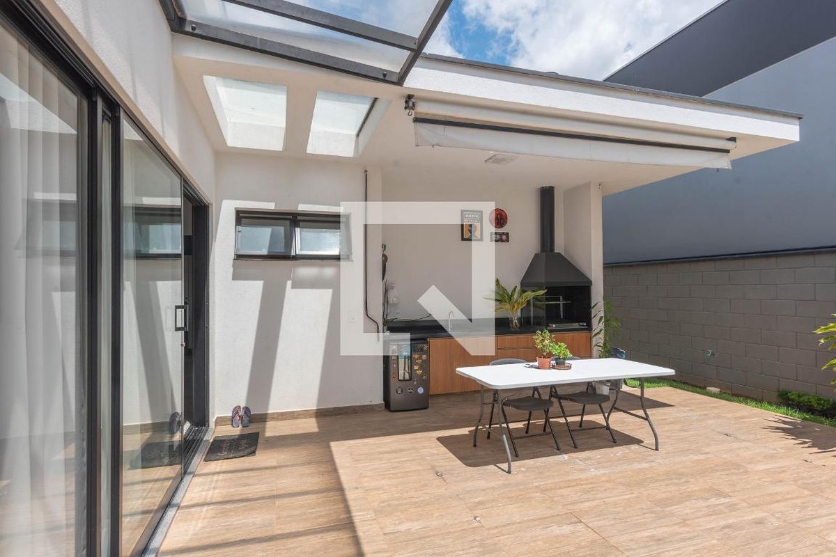 Casa à Venda - Swiss Park, 3 Quartos,  200 m2 em , Campinas - sp | SoloBR