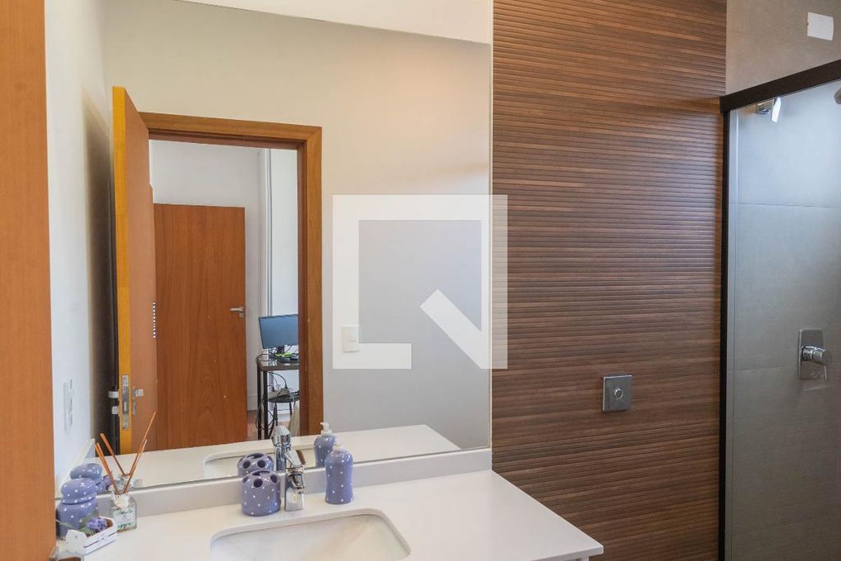 Casa à Venda - Swiss Park, 3 Quartos,  200 m2 em , Campinas - sp | SoloBR