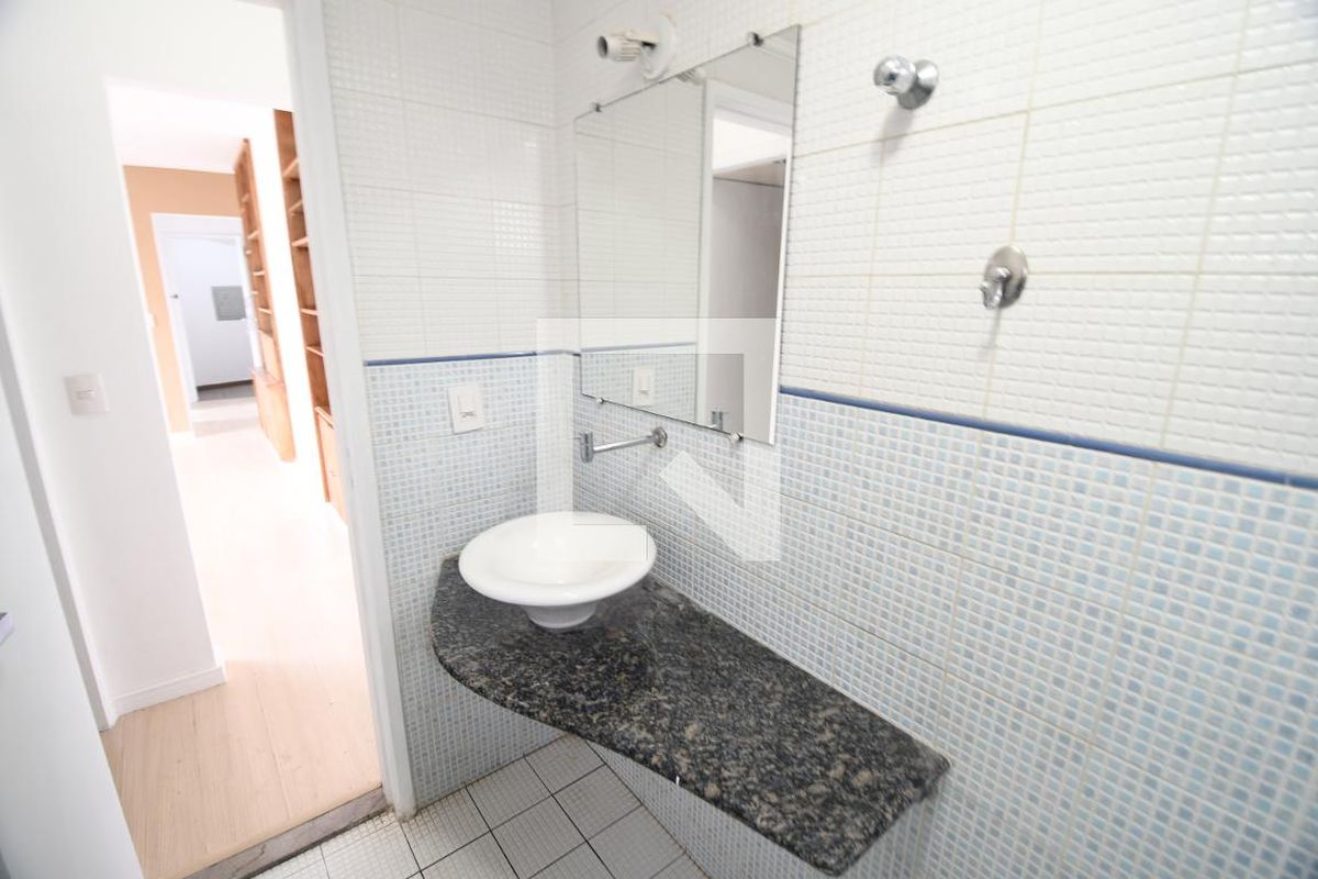 Apartamento à Venda - Bosque, 1 Quarto,  60 m2 em , Campinas - sp | SoloBR