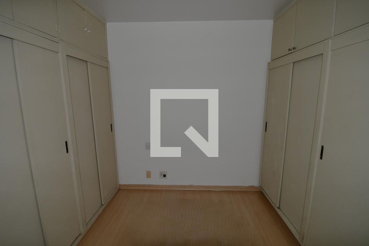 Apartamento à Venda - Bosque, 1 Quarto,  60 m2 em , Campinas - sp | SoloBR
