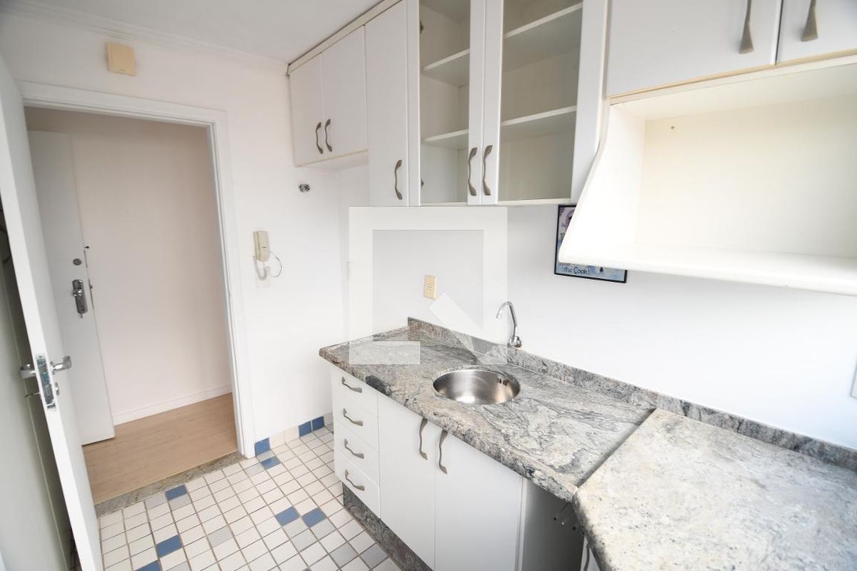 Apartamento à Venda - Bosque, 1 Quarto,  60 m2 em , Campinas - sp | SoloBR