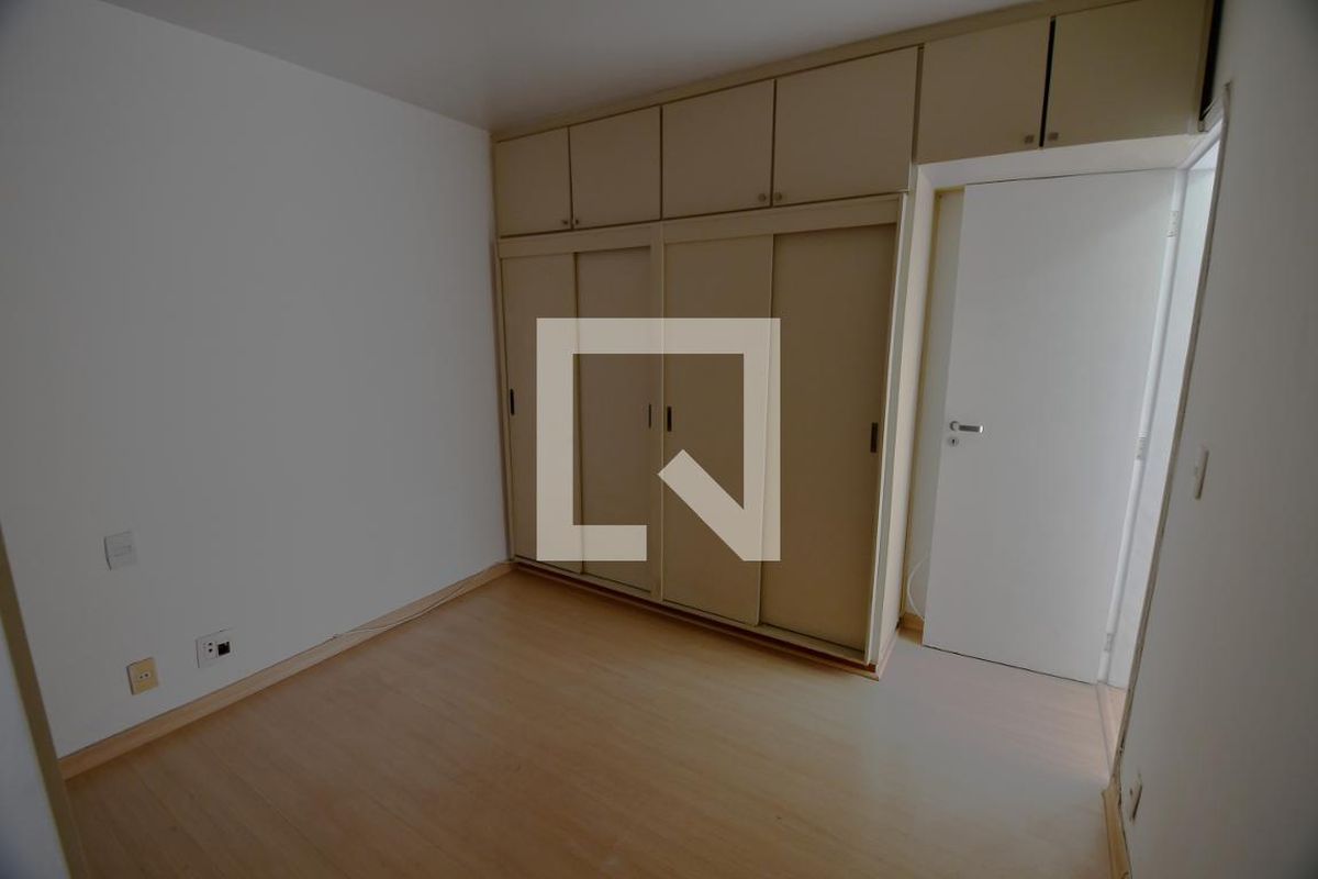 Apartamento à Venda - Bosque, 1 Quarto,  60 m2 em , Campinas - sp | SoloBR