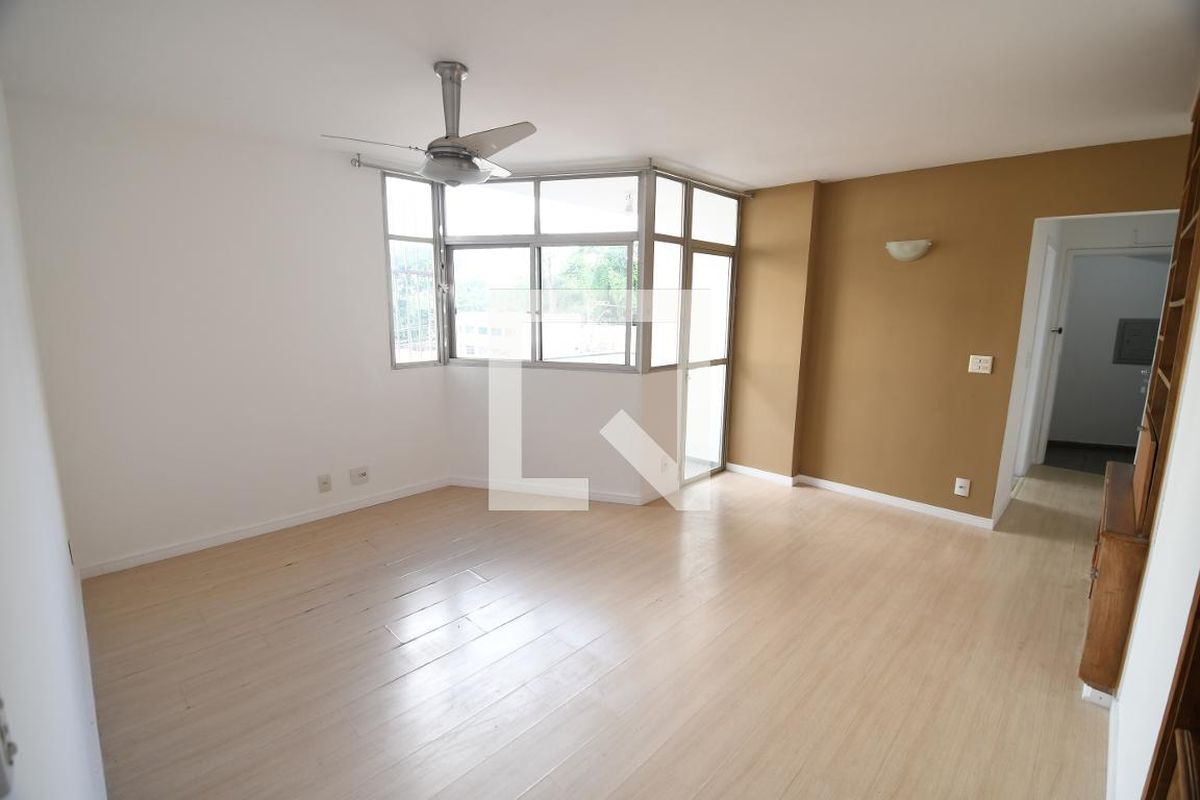 Apartamento à Venda - Bosque, 1 Quarto,  60 m2 em , Campinas - sp | SoloBR