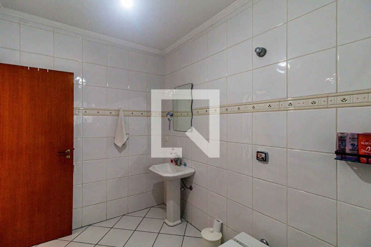 Casa, 3 quartos, 295 m² - Foto 28