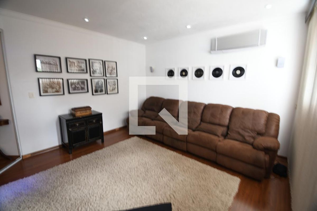 Casa à Venda - Jardim Flamboyant, 3 Quartos,  394 m2 em , Campinas - sp | SoloBR