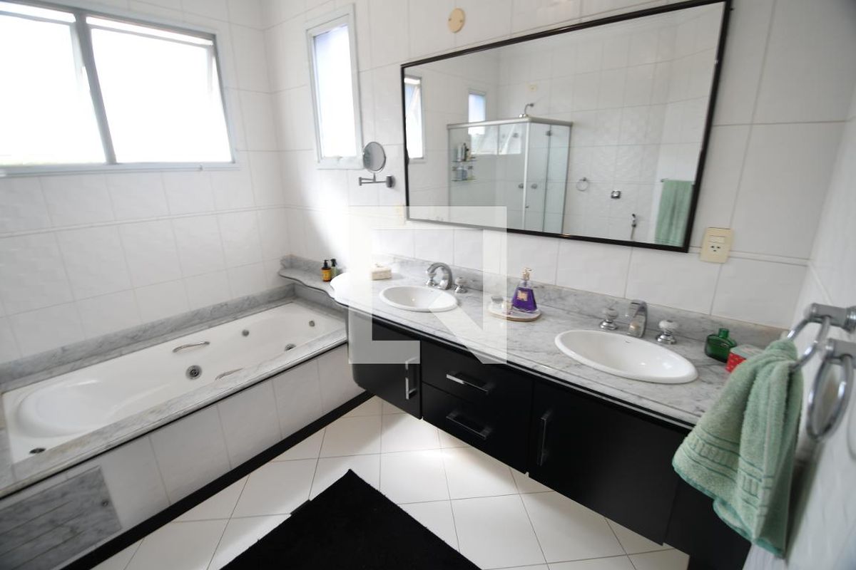 Casa à Venda - Jardim Flamboyant, 3 Quartos,  394 m2 em , Campinas - sp | SoloBR