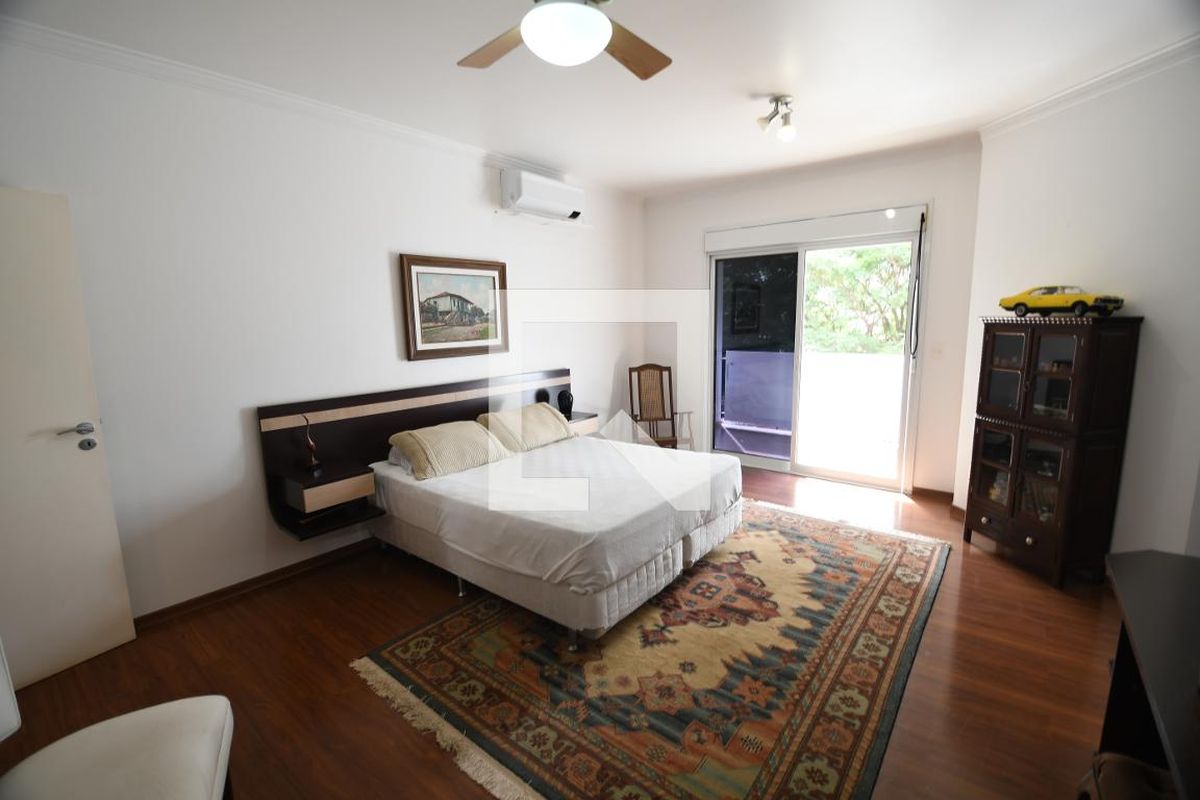 Casa à Venda - Jardim Flamboyant, 3 Quartos,  394 m2 em , Campinas - sp | SoloBR