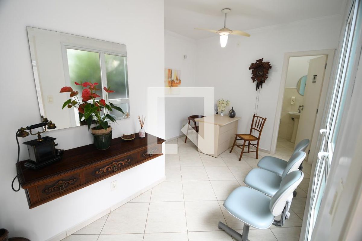 Casa à Venda - Jardim Flamboyant, 3 Quartos,  394 m2 em , Campinas - sp | SoloBR