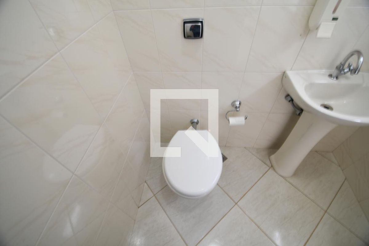 Casa à Venda - Jardim Flamboyant, 3 Quartos,  394 m2 em , Campinas - sp | SoloBR