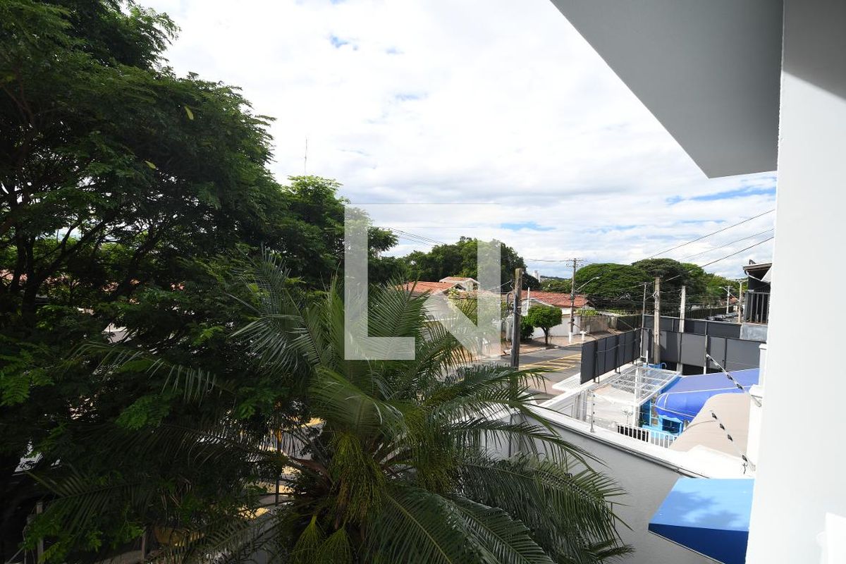 Casa à Venda - Jardim Flamboyant, 3 Quartos,  394 m2 em , Campinas - sp | SoloBR