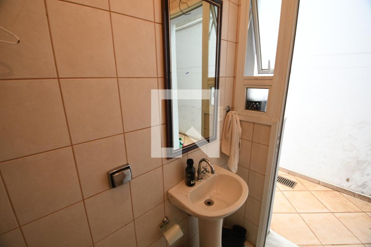Casa à Venda - Jardim Flamboyant, 3 Quartos,  394 m2 em , Campinas - sp | SoloBR