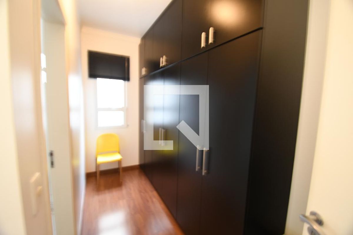 Casa à Venda - Jardim Flamboyant, 3 Quartos,  394 m2 em , Campinas - sp | SoloBR