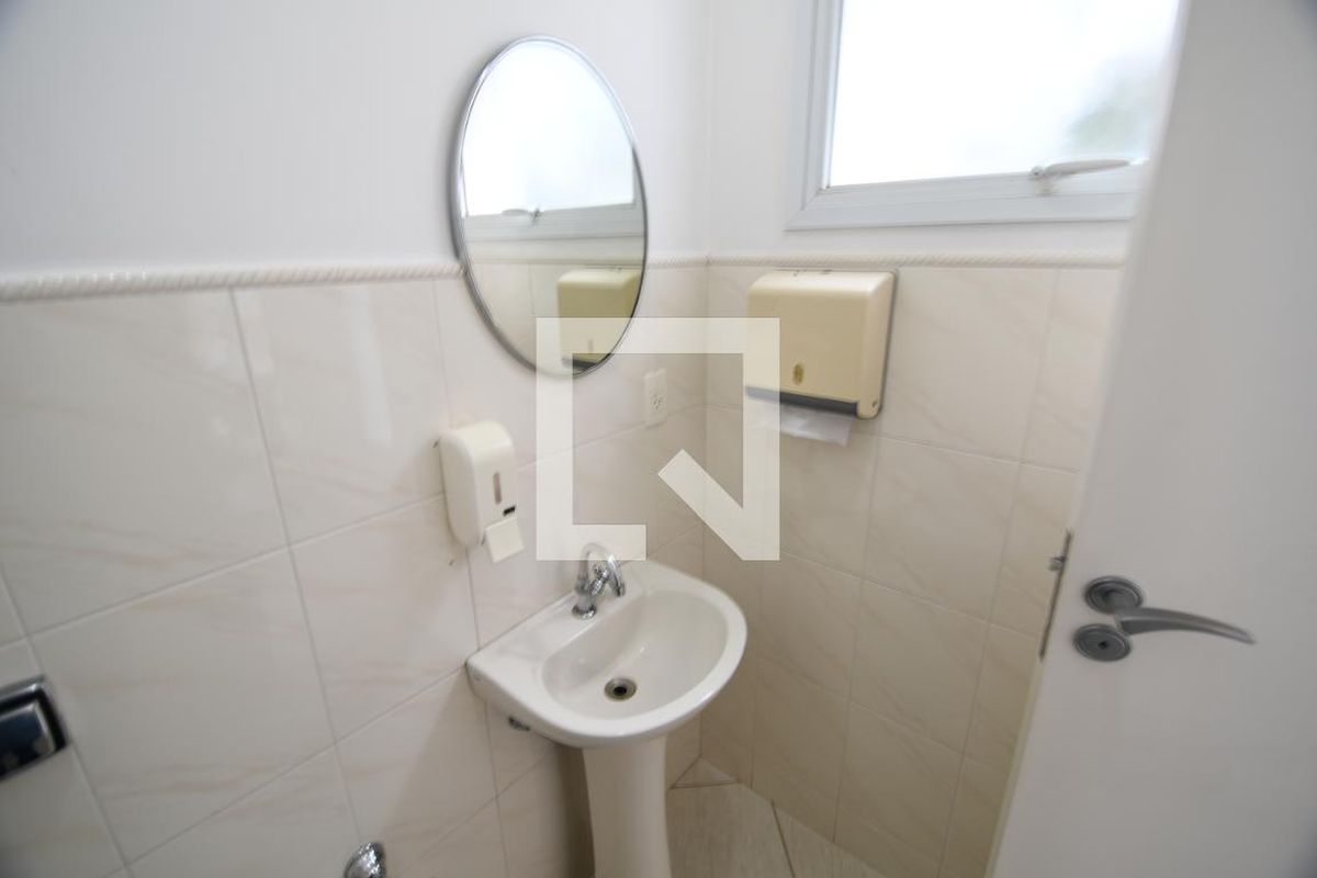 Casa à Venda - Jardim Flamboyant, 3 Quartos,  394 m2 em , Campinas - sp | SoloBR