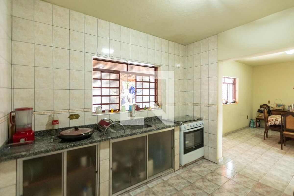 Casa à Venda - Lot. Alphaville Campinas, 1 Quarto,  110 m2 em , Campinas - sp | SoloBR