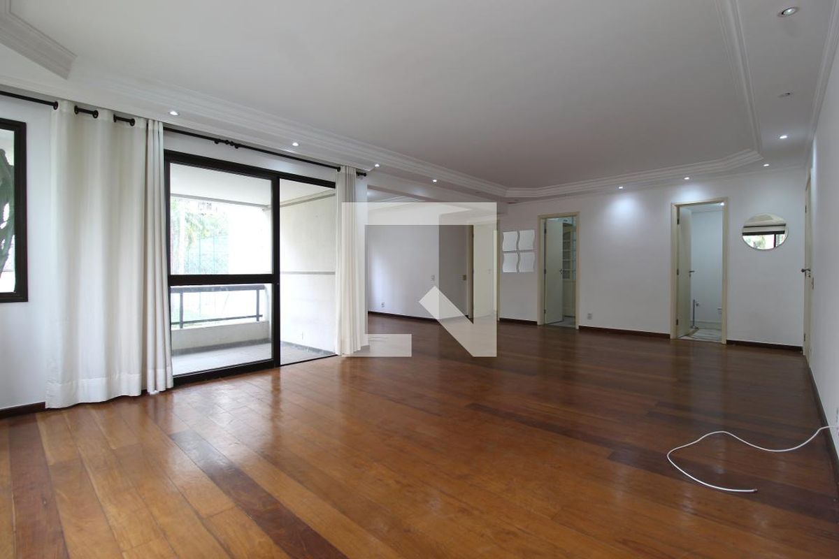 Apartamento, 3 quartos, 162 m² - Foto 1