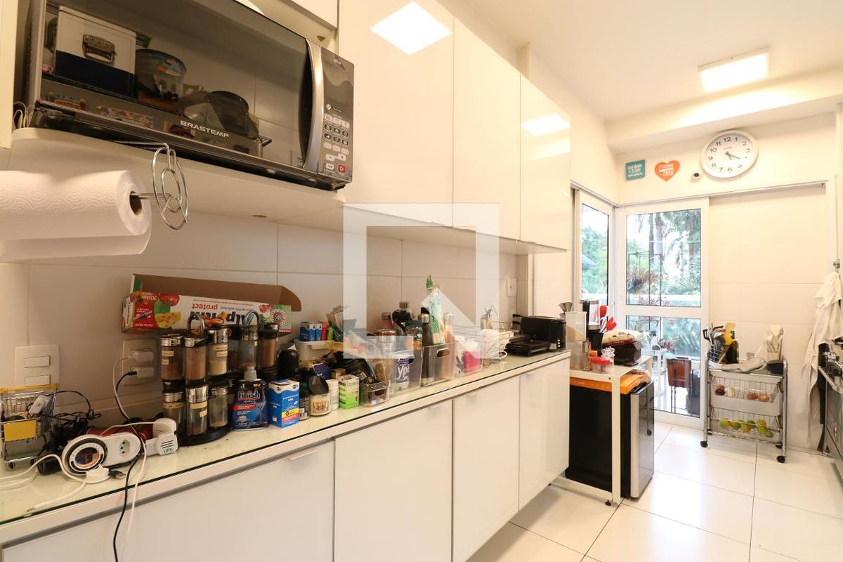 Apartamento, 4 quartos, 252 m² - Foto 114