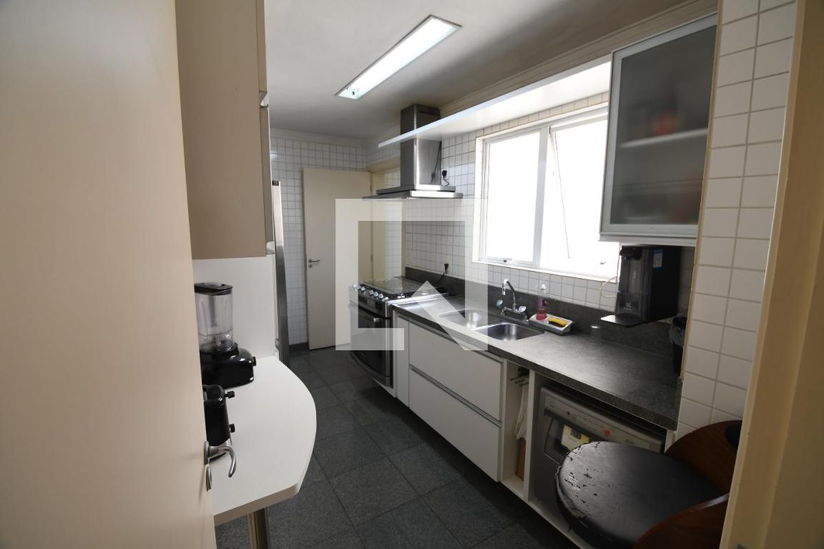 Apartamento à Venda - Mansões Santo Antônio, 2 Quartos,  104 m2 em , Campinas - sp | SoloBR