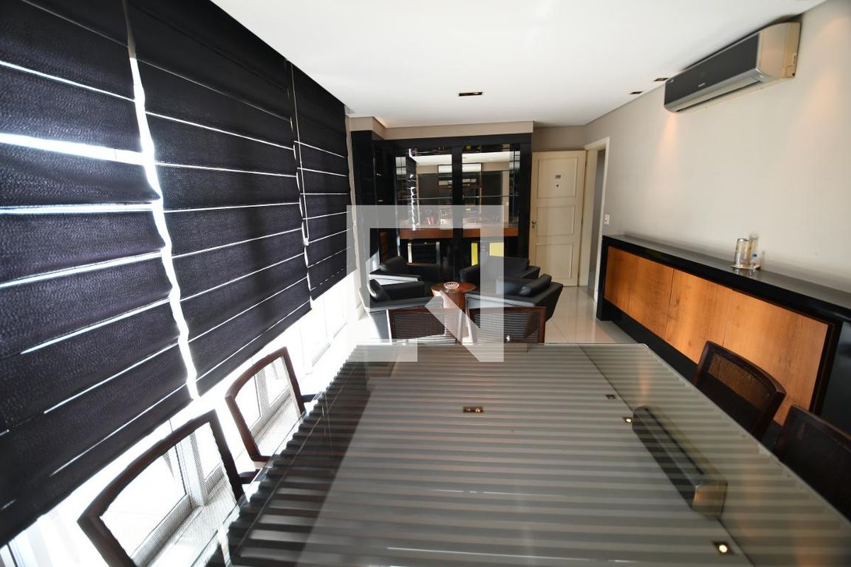 Apartamento à Venda - Mansões Santo Antônio, 2 Quartos,  104 m2 em , Campinas - sp | SoloBR