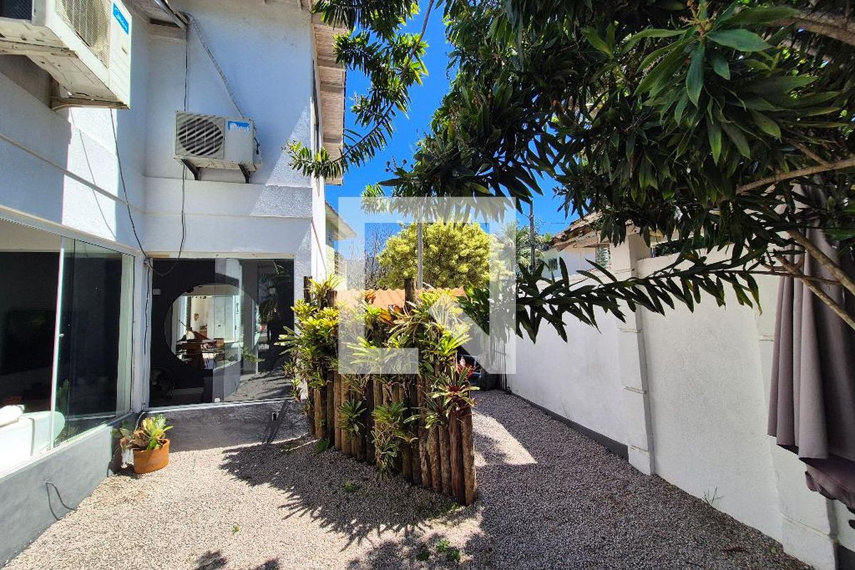 Casa, 4 quartos, 240 m² - Foto 160