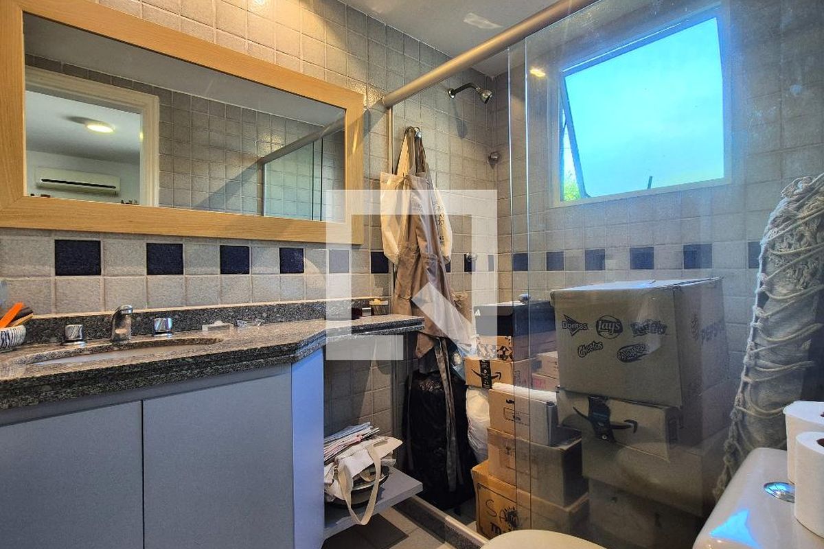 Casa, 4 quartos, 240 m² - Foto 30
