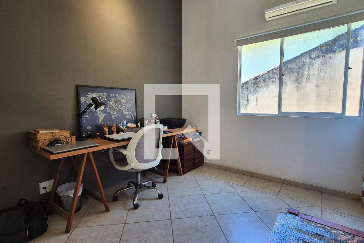Casa, 4 quartos, 240 m² - Foto 56