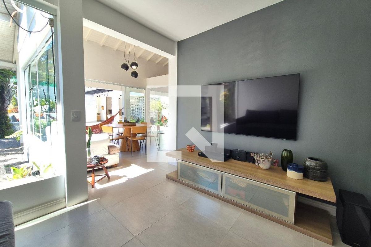 Casa, 4 quartos, 240 m² - Foto 16
