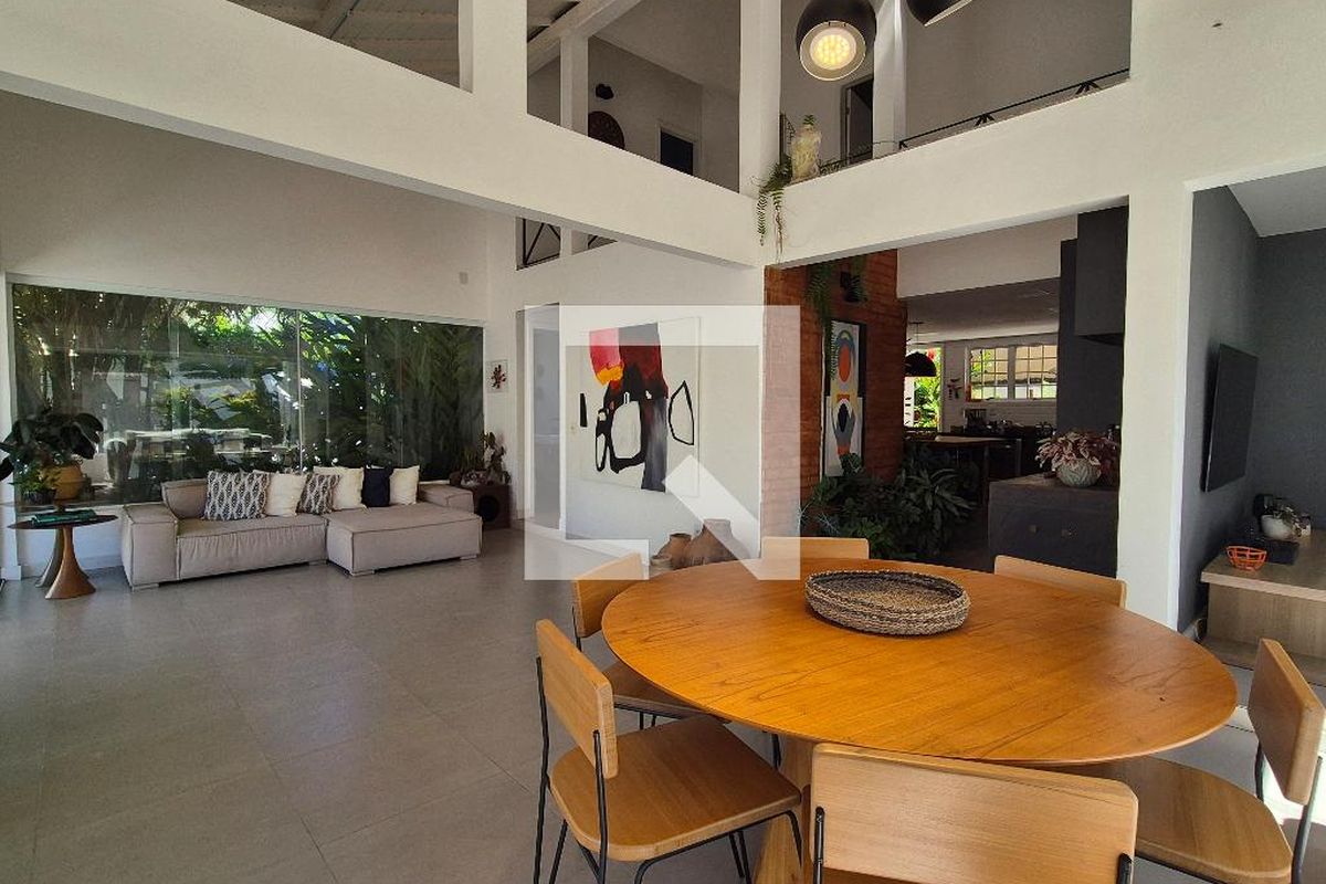 Casa, 4 quartos, 240 m² - Foto 8