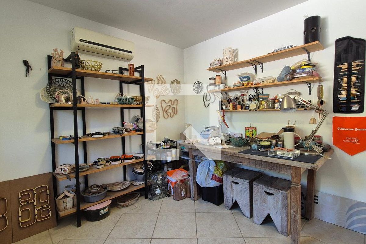 Casa, 4 quartos, 240 m² - Foto 24