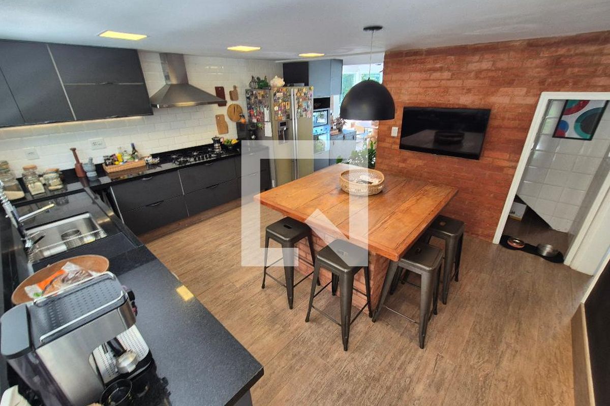 Casa, 4 quartos, 240 m² - Foto 108