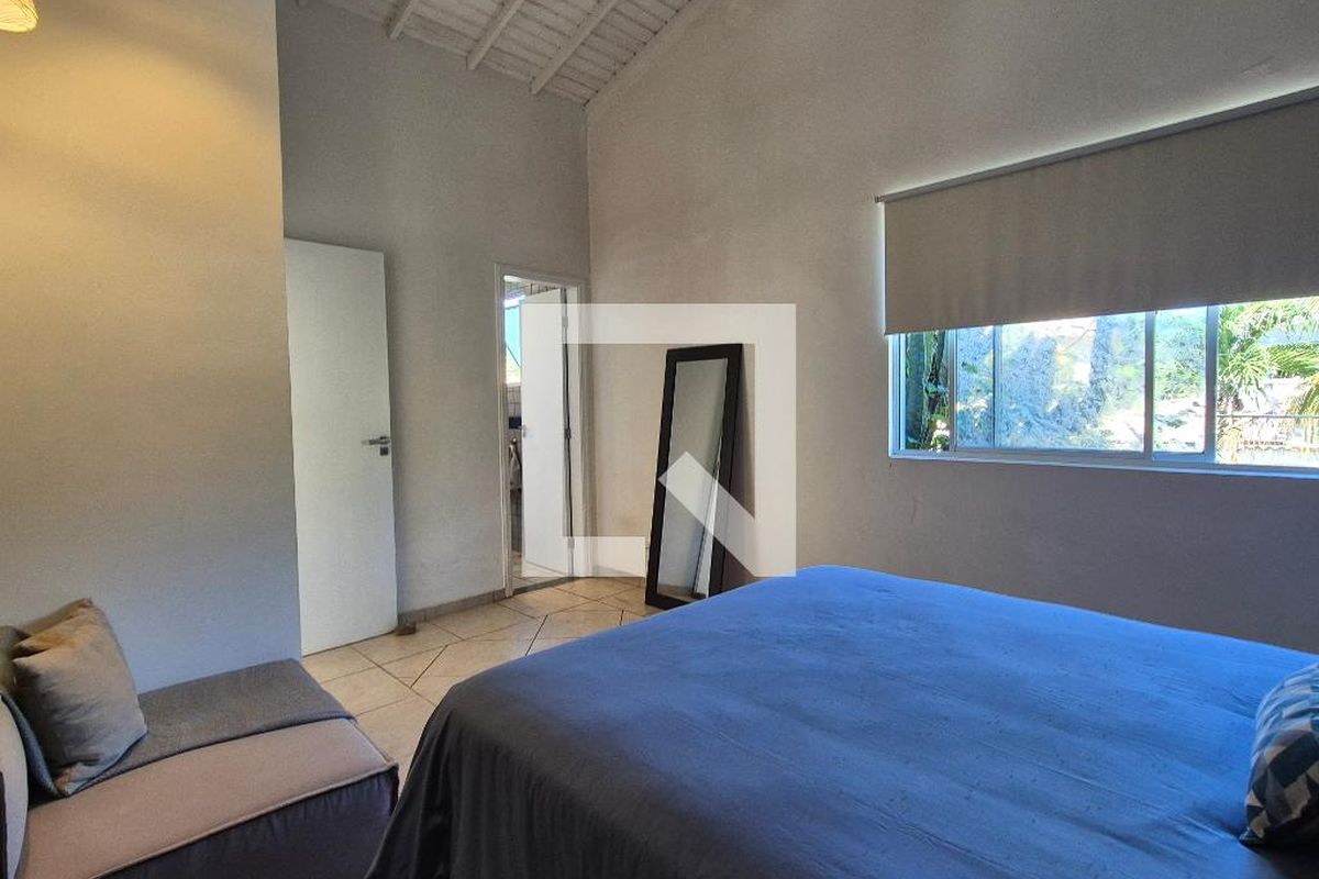 Casa, 4 quartos, 240 m² - Foto 44