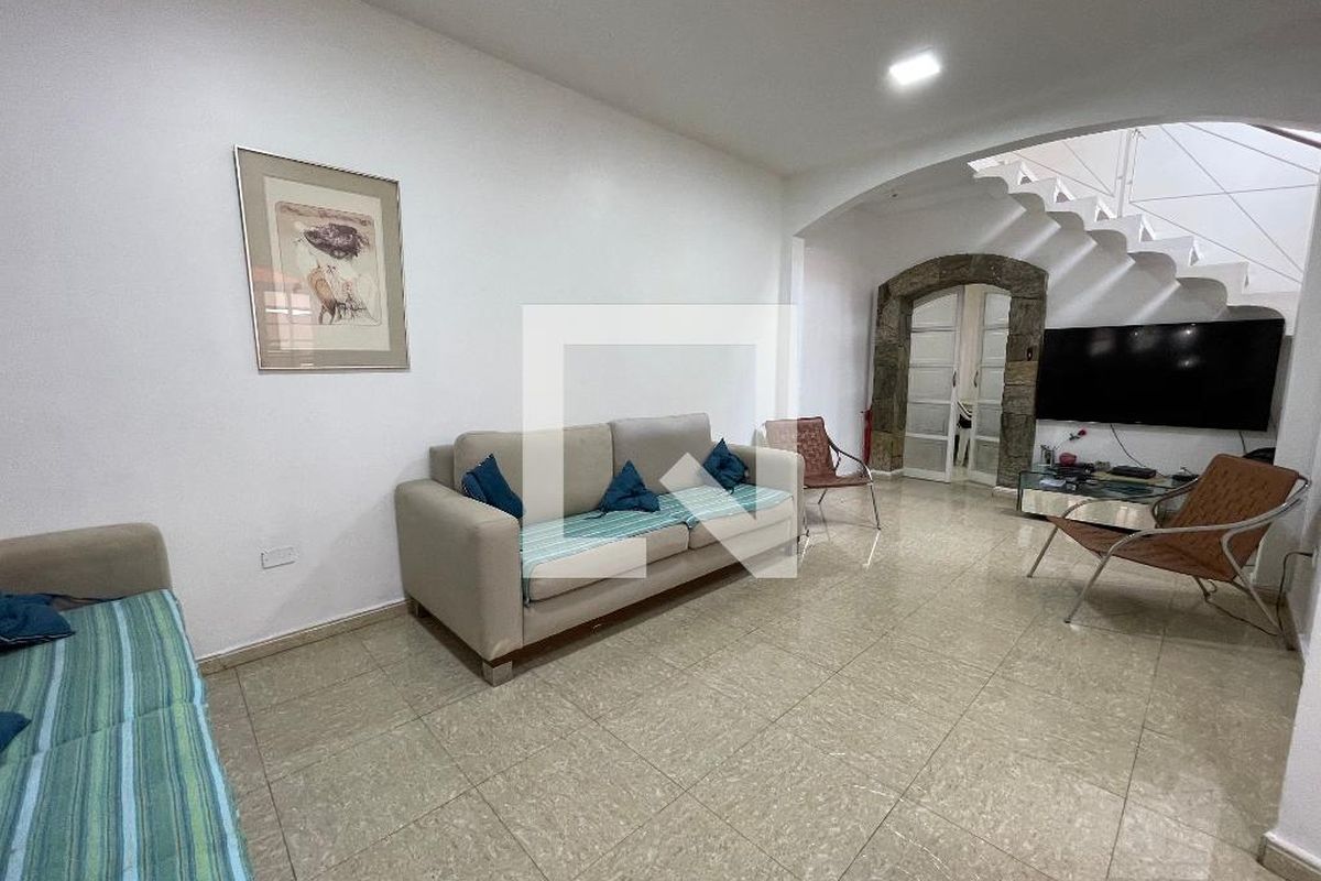 Casa, 3 quartos, 180 m² - Foto 2