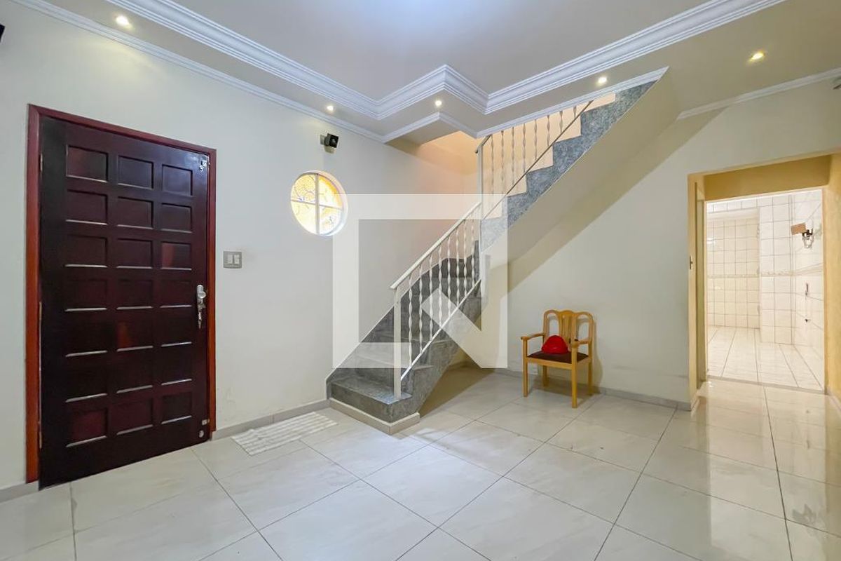Casa, 3 quartos, 193 m² - Foto 2