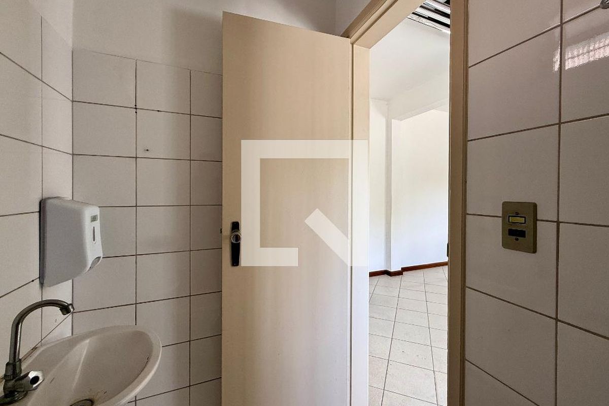Casa, 4 quartos, 254 m² - Foto 41