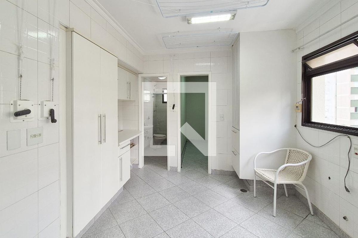 Apartamento, 3 quartos, 242 m² - Foto 57