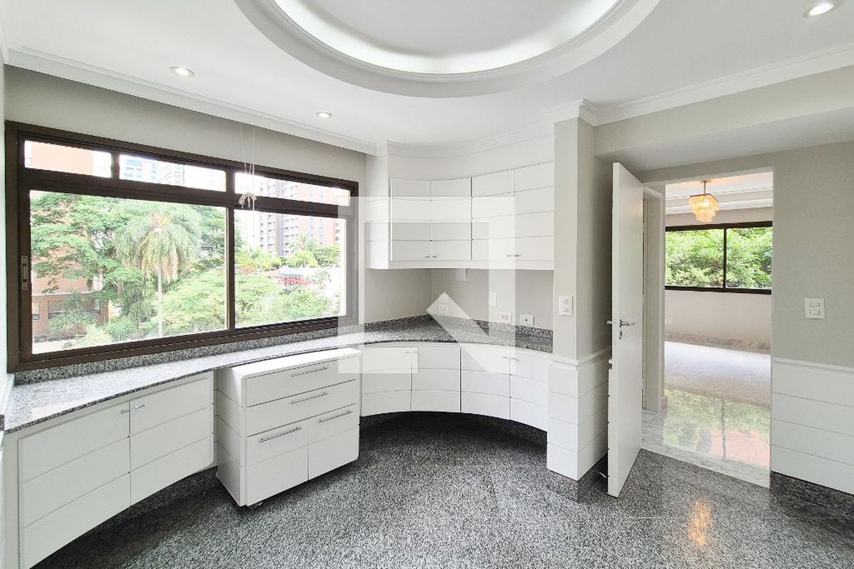 Apartamento, 3 quartos, 242 m² - Foto 49