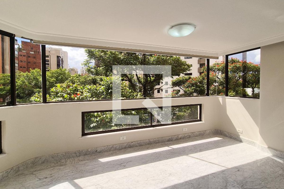 Apartamento, 3 quartos, 242 m² - Foto 5