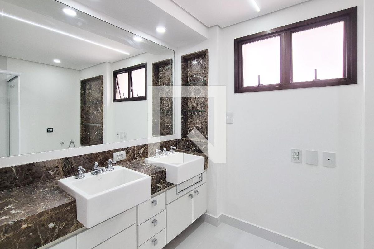 Apartamento, 3 quartos, 242 m² - Foto 21