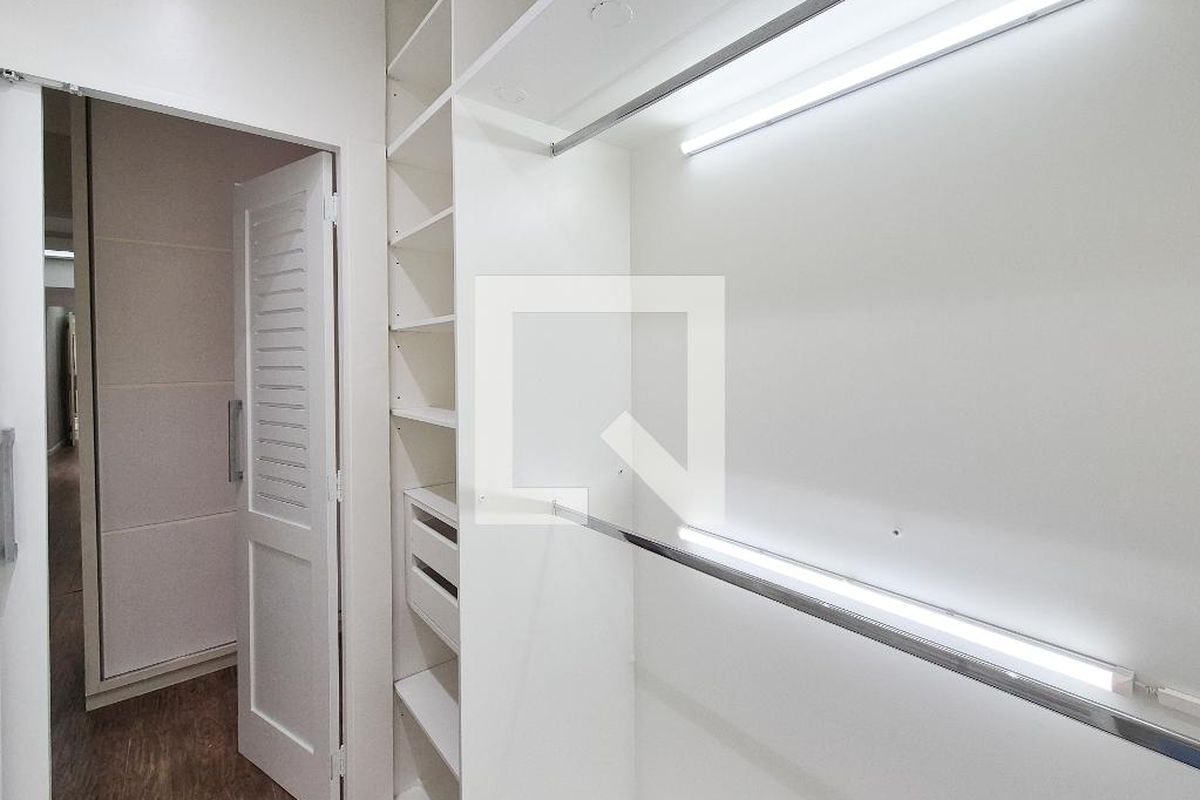 Apartamento, 3 quartos, 242 m² - Foto 18