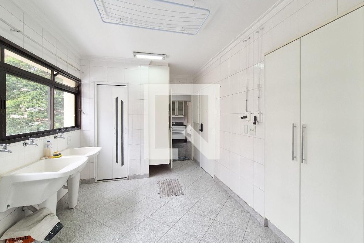 Apartamento, 3 quartos, 242 m² - Foto 55