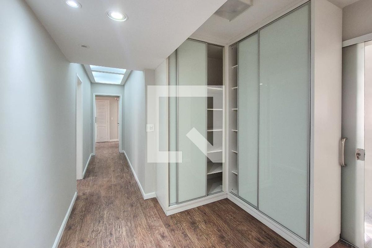 Apartamento, 3 quartos, 242 m² - Foto 11